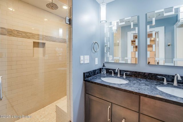 415 E Market St, UNIT 104, Louisville, KY 40202