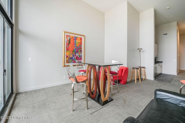 415 E Market St, UNIT 104, Louisville, KY 40202