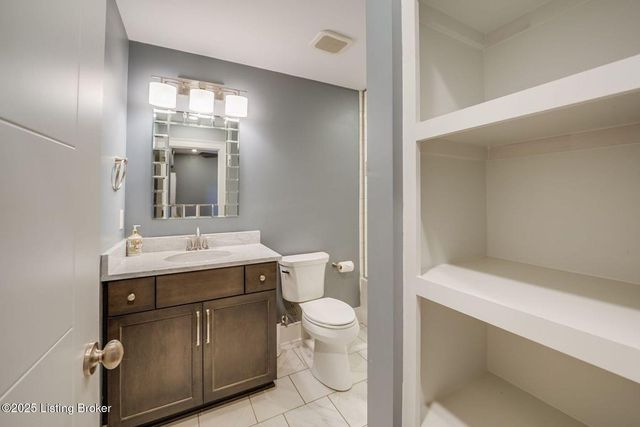 415 E Market St, UNIT 104, Louisville, KY 40202