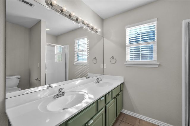 814 Irelan Street, Lowell, AR 72745