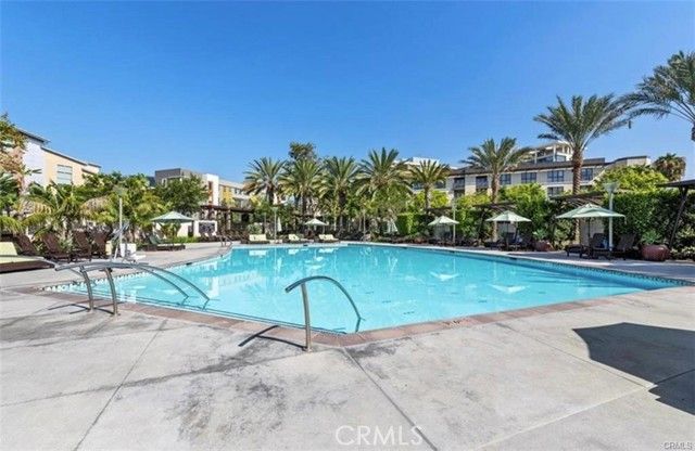 81 Waldorf, Irvine, CA 92612