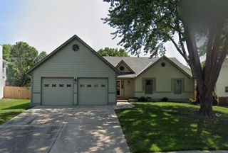 1817 E 155TH Street, Olathe, KS 66062