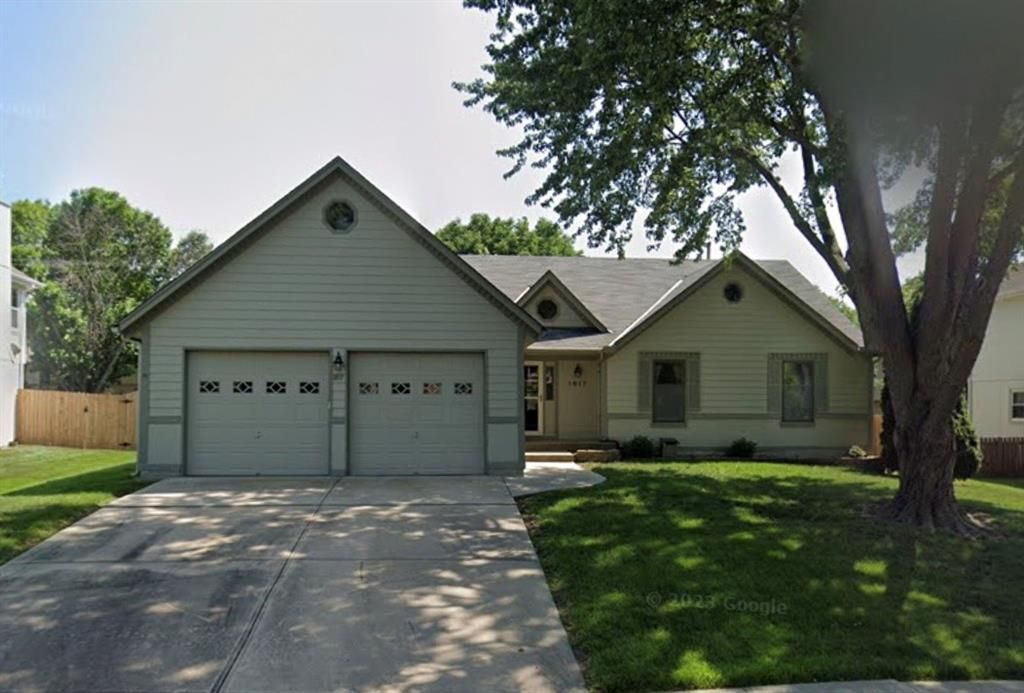 1817 E 155TH Street, Olathe, KS 66062