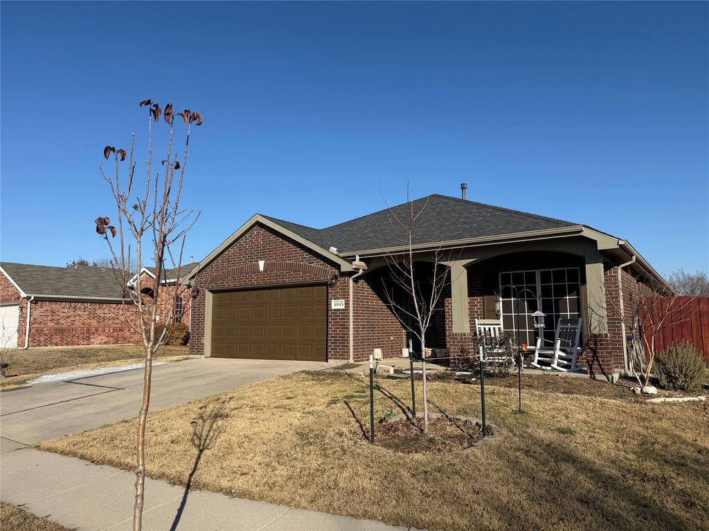 4045 Diamond Ridge Drive, Fort Worth, TX 76244