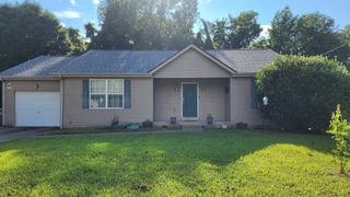 404 Kelsey Dr, Clarksville, TN 37042