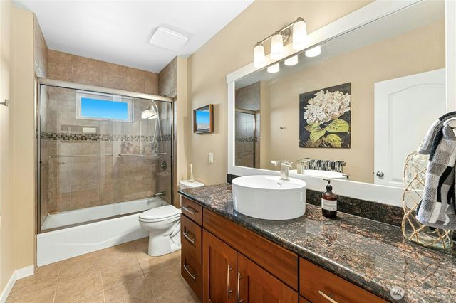 407 Vanderlin Drive, Camano Island, WA 98282