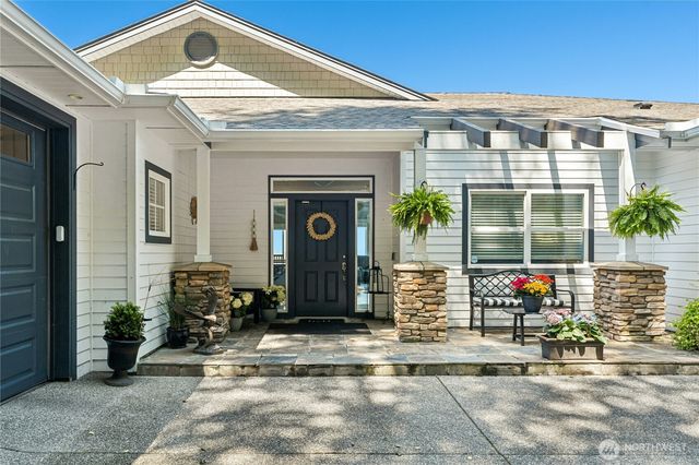 407 Vanderlin Drive, Camano Island, WA 98282