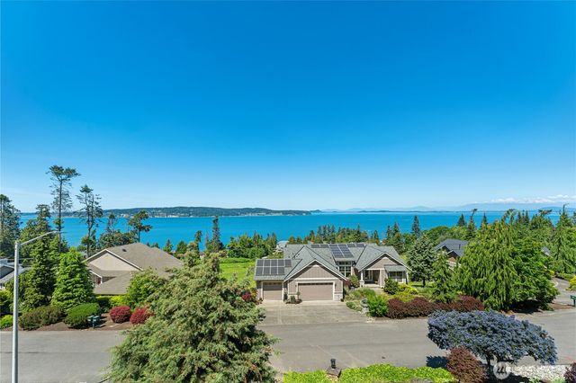 407 Vanderlin Drive, Camano Island, WA 98282