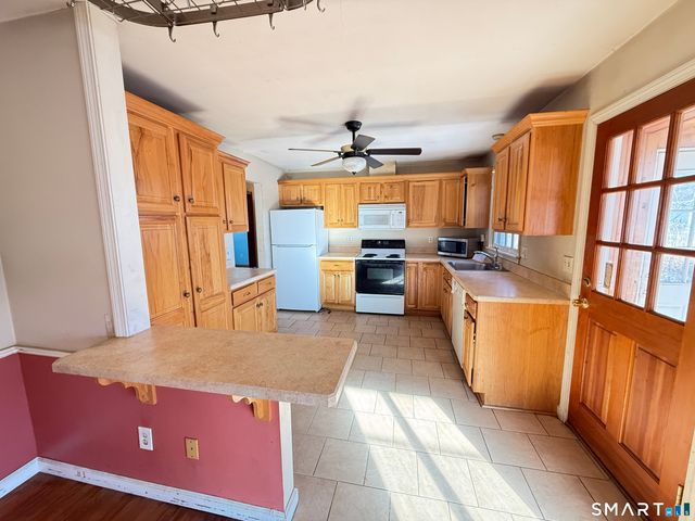 409 Boston Street, Guilford, CT 06437