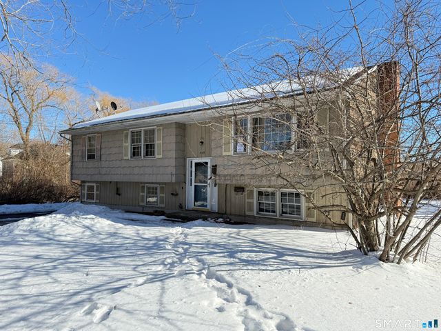 409 Boston Street, Guilford, CT 06437