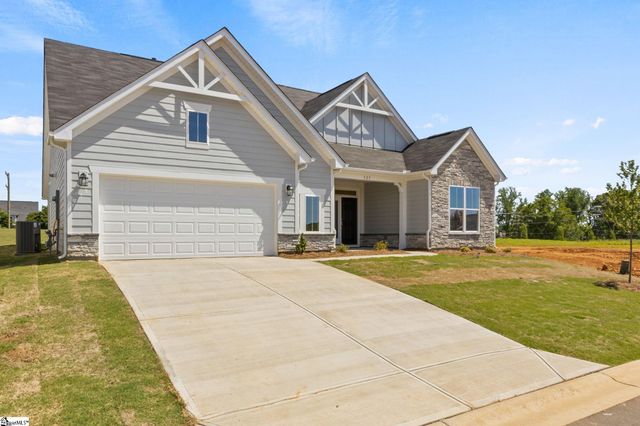 323 Goodison Way, Woodruff, SC 29388