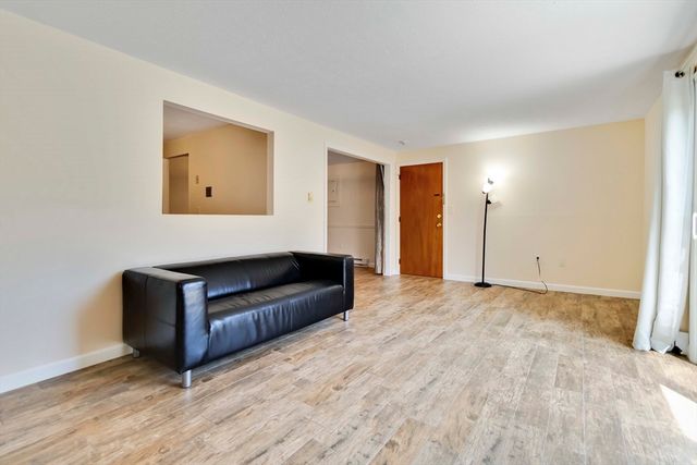 388 Great Rd B14, Acton, MA 01720