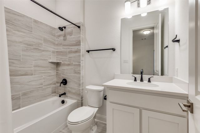 817 Ranchland Road, Justin, TX 76247