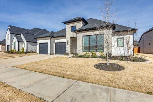 817 Ranchland Road, Justin, TX 76247