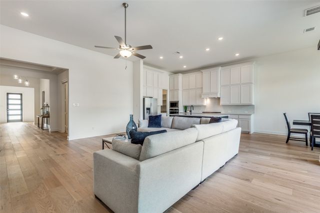 817 Ranchland Road, Justin, TX 76247