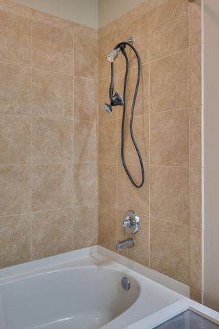 301 Demonbreun St Unit 1911, Nashville, TN 37201