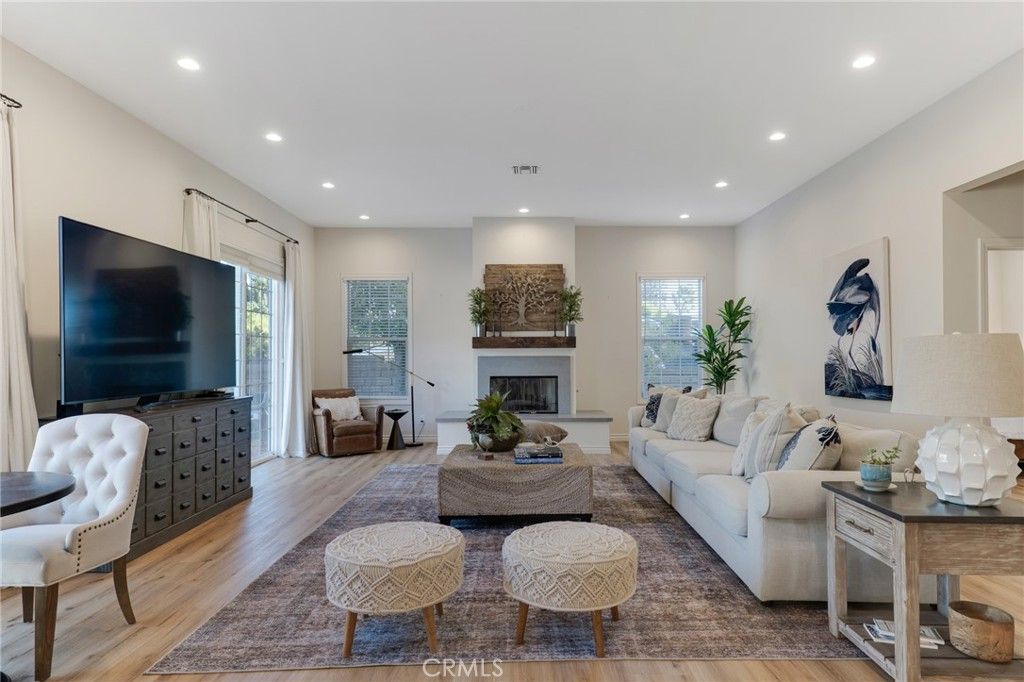 Image 18 of property listing at 10238 Tunney, Northridge, CA 91324