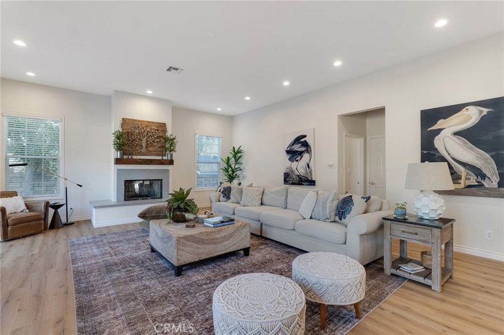 Image 19 of property listing at 10238 Tunney, Northridge, CA 91324