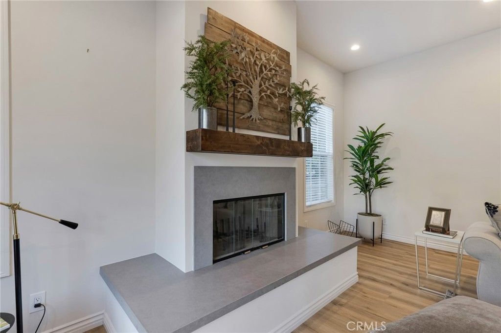 Image 20 of property listing at 10238 Tunney, Northridge, CA 91324