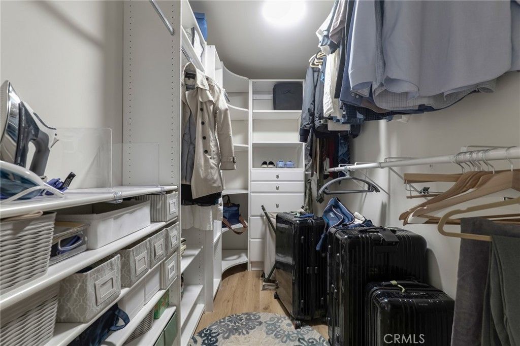 Image 28 of property listing at 10238 Tunney, Northridge, CA 91324