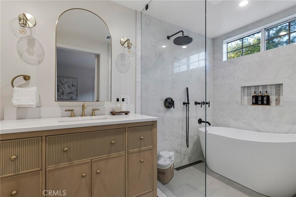 Image 29 of property listing at 10238 Tunney, Northridge, CA 91324