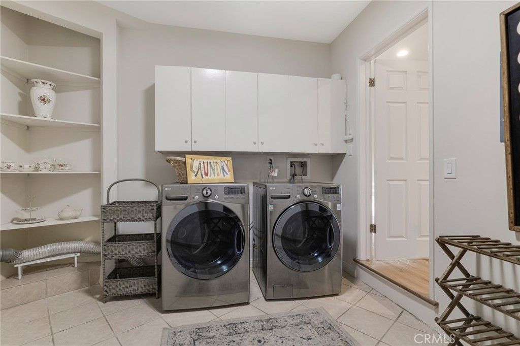 Image 40 of property listing at 10238 Tunney, Northridge, CA 91324