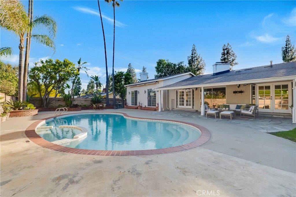 Image 42 of property listing at 10238 Tunney, Northridge, CA 91324