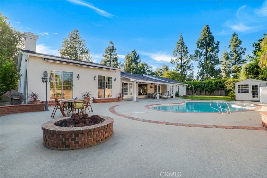 Image 45 of property listing at 10238 Tunney, Northridge, CA 91324