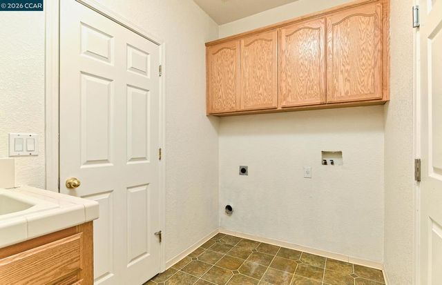 536 Pestana Ave, Manteca, CA 95336