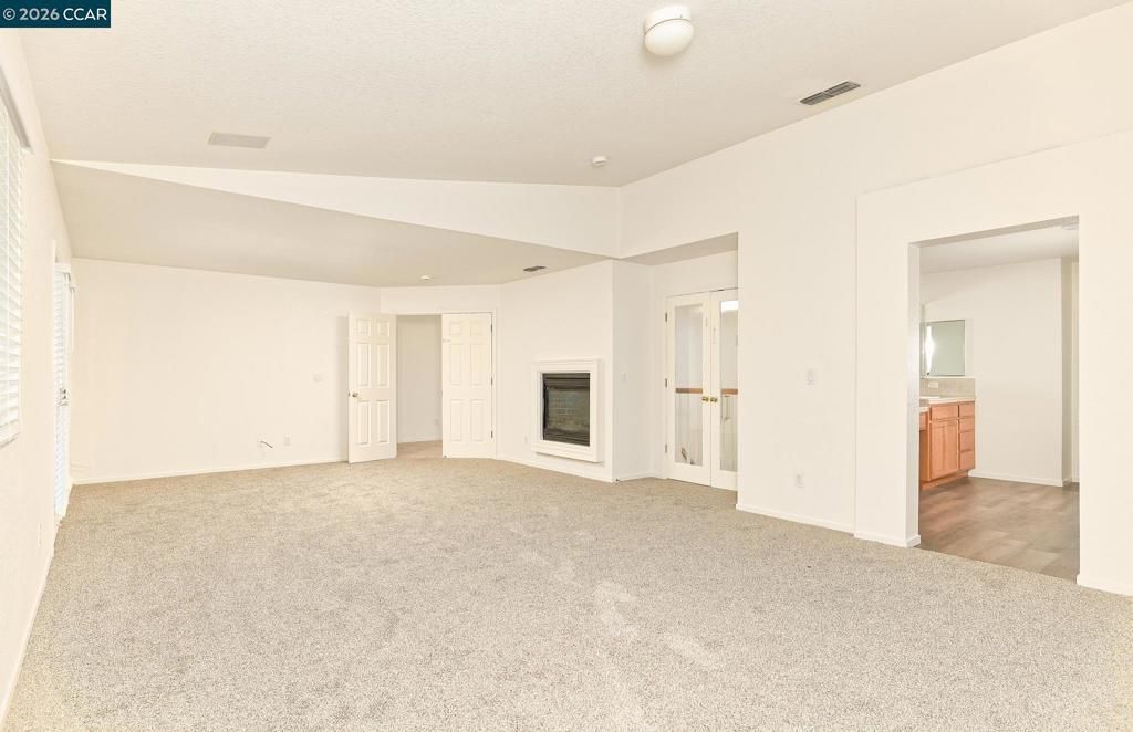 Image 12 of property listing at 536 Pestana Ave, Manteca, CA 95336