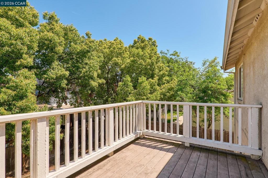 Image 27 of property listing at 536 Pestana Ave, Manteca, CA 95336