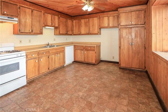 171 W Meadow, Big Bear City, CA 92314