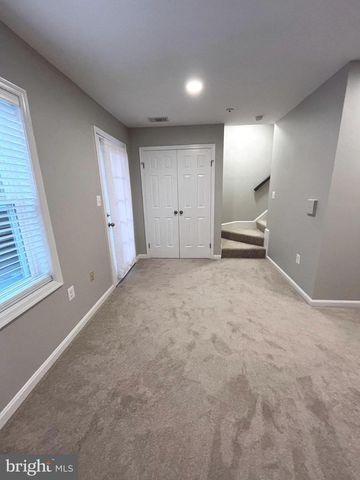 647 N TAZEWELL ST, Arlington, VA 22203