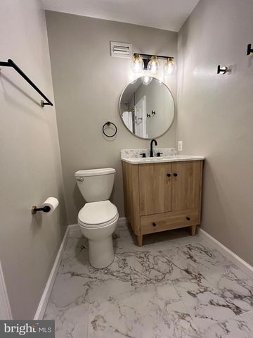 647 N TAZEWELL ST, Arlington, VA 22203