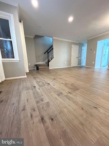 647 N TAZEWELL ST, Arlington, VA 22203