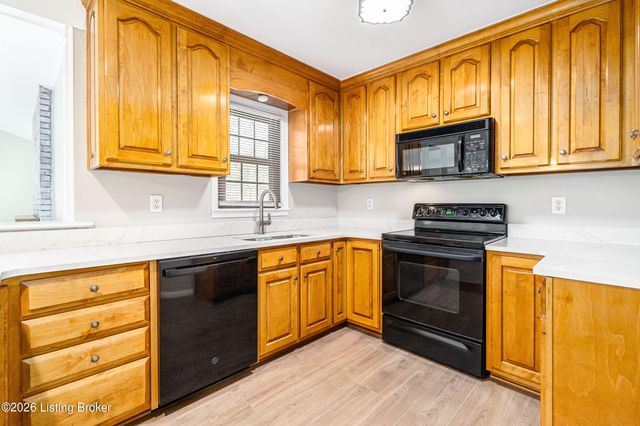 11603 Brentlinger Ln, Louisville, KY 40291
