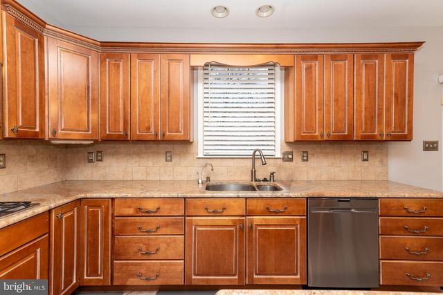 1869 WHISPERING WOODS WAY, Vineland, NJ 08360