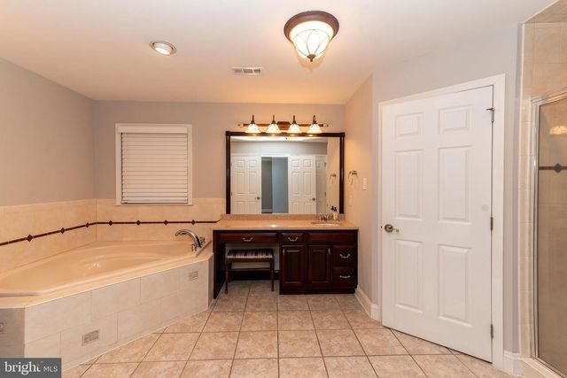 1869 WHISPERING WOODS WAY, Vineland, NJ 08360