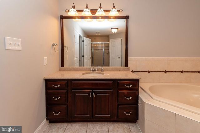 1869 WHISPERING WOODS WAY, Vineland, NJ 08360