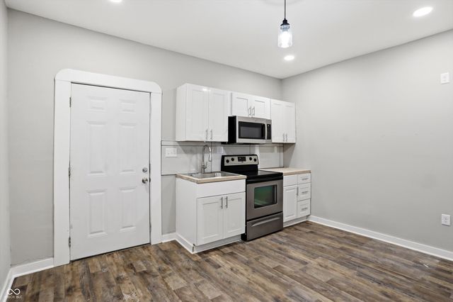 414 N Tacoma Avenue, Indianapolis, IN 46201