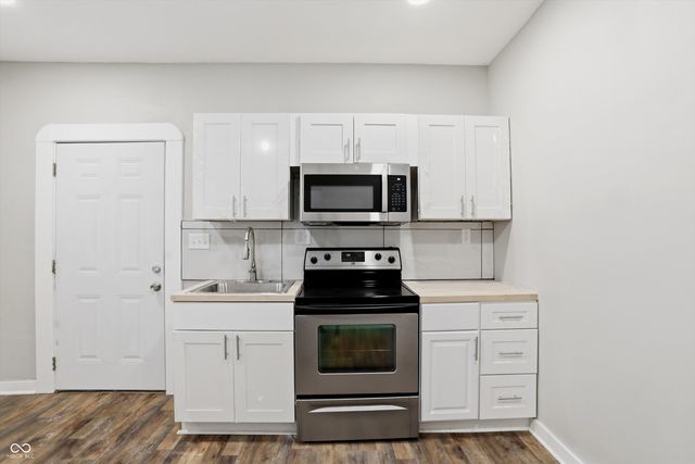 414 N Tacoma Avenue, Indianapolis, IN 46201