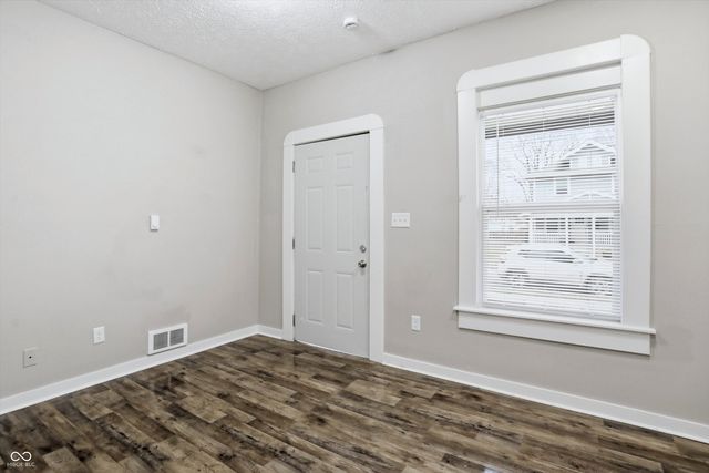 414 N Tacoma Avenue, Indianapolis, IN 46201