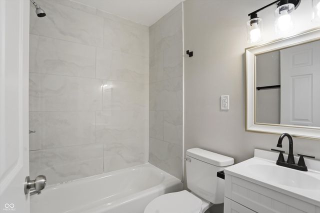 414 N Tacoma Avenue, Indianapolis, IN 46201