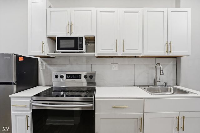 414 N Tacoma Avenue, Indianapolis, IN 46201