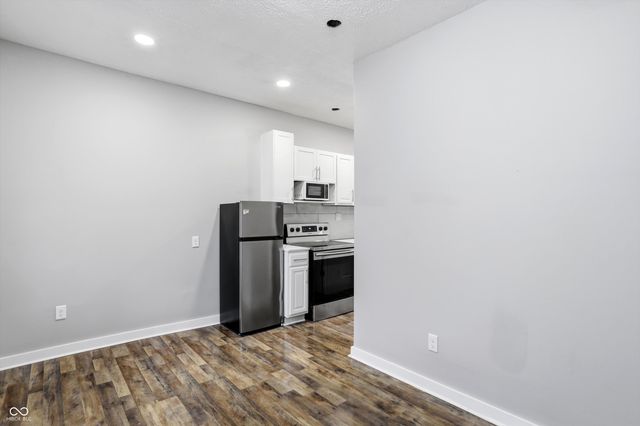 414 N Tacoma Avenue, Indianapolis, IN 46201