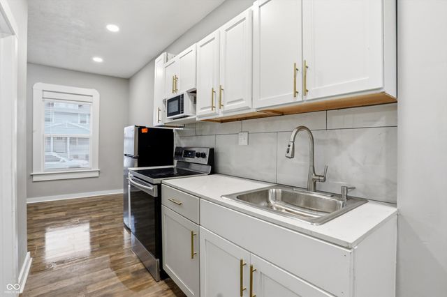 414 N Tacoma Avenue, Indianapolis, IN 46201