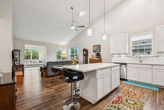 431 Mahogany Drive, Algonquin, IL 60102