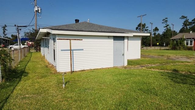 2114 N Simmons Street, Lake Charles, LA 70601