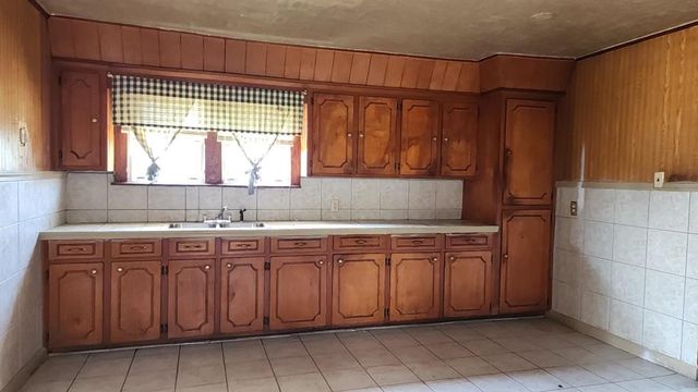 2114 N Simmons Street, Lake Charles, LA 70601