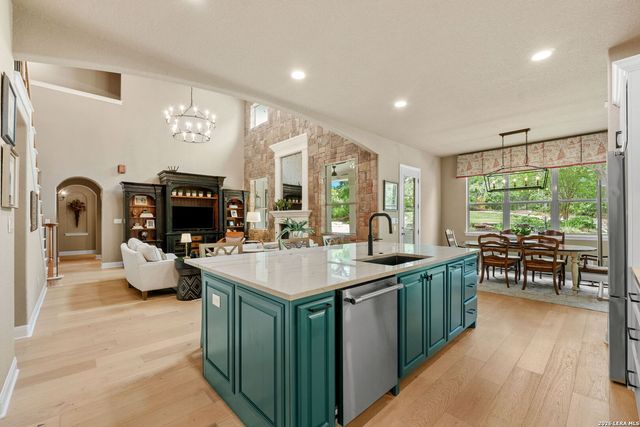 51 Three Lakes, San Antonio, TX 78248